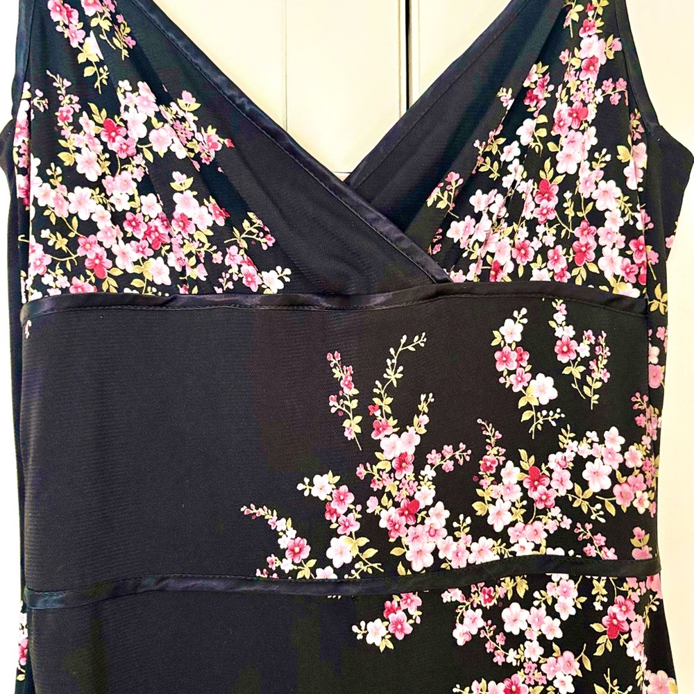 Spaghetti strap Dress - Picture 3 of 4